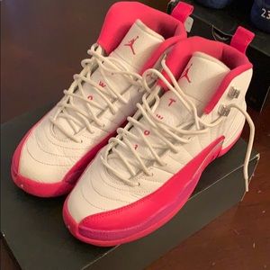 White/Vivid Pink Retro 12